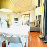 Aday - 2 Bedroom Bright 公寓