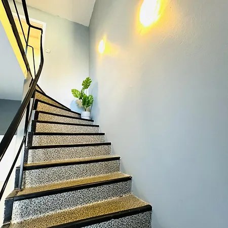 Aday - 2 Bedroom Bright * 约灵