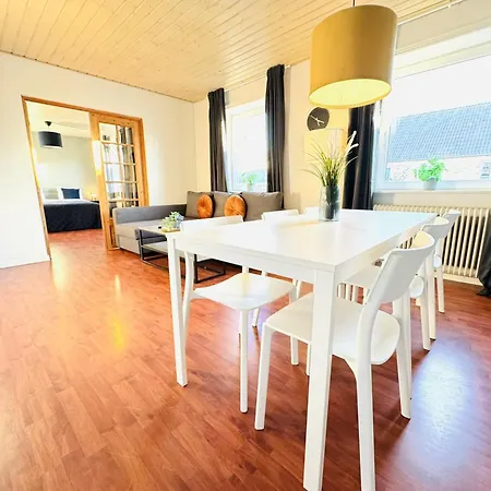Aday - 2 Bedroom Bright 公寓 *